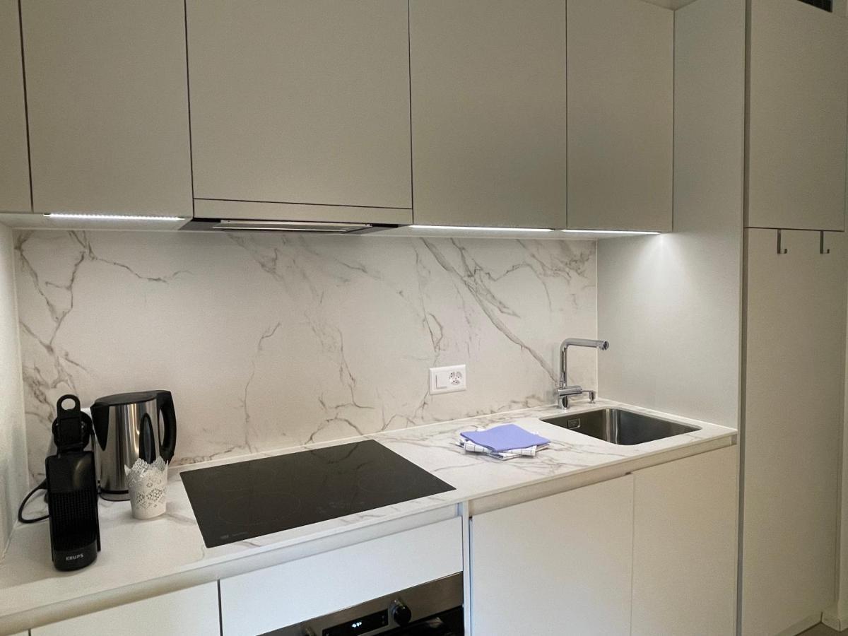 Ferienwohnung 3,5 Zimmer Direkt An Ski- Und Bikepiste Flims Ngoại thất bức ảnh